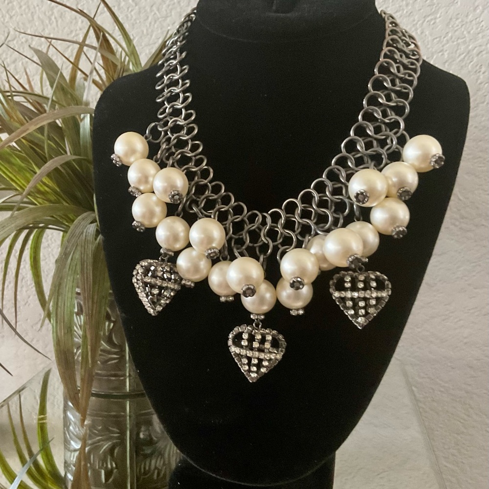 LK VINTAGE CLUSTER HEART & PEARL NECKLACE - 16” LONG - Picture 3 of 7